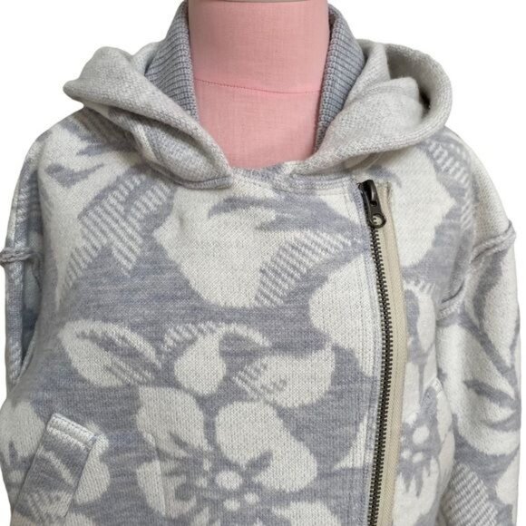 Free People Georgia Wool Sweater Jacket in Gray Floral Size XS NWT - Picture 8 of 17